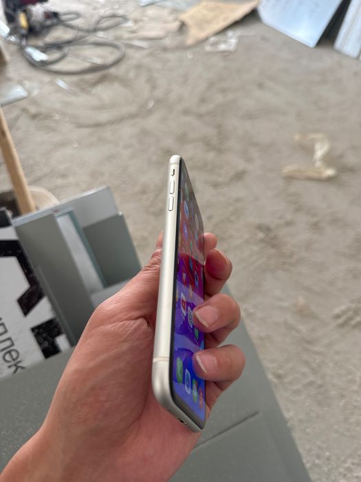 iPhone 11 %73 64гб