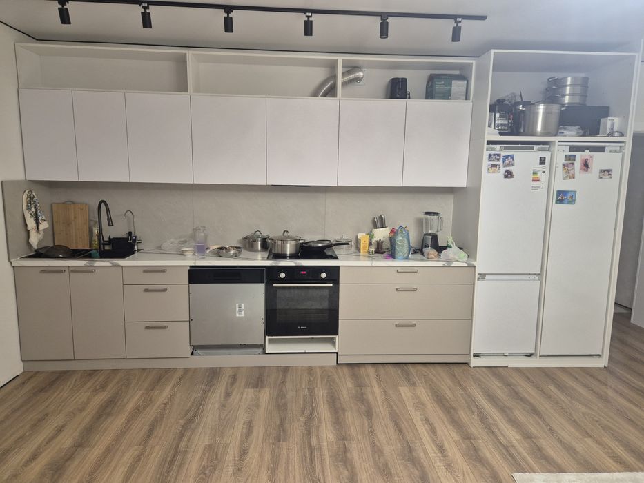 Продаётся кухонный мебель, новый