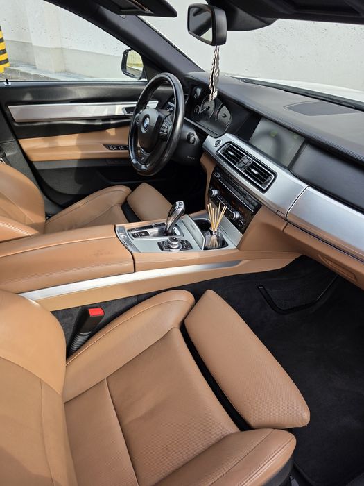 Bmw seria 7 F01  730d 2012