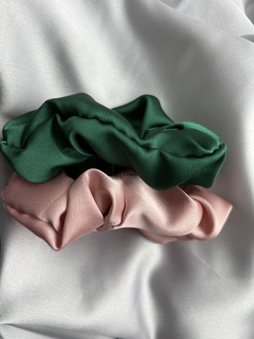 Set scrunchie de par din matase