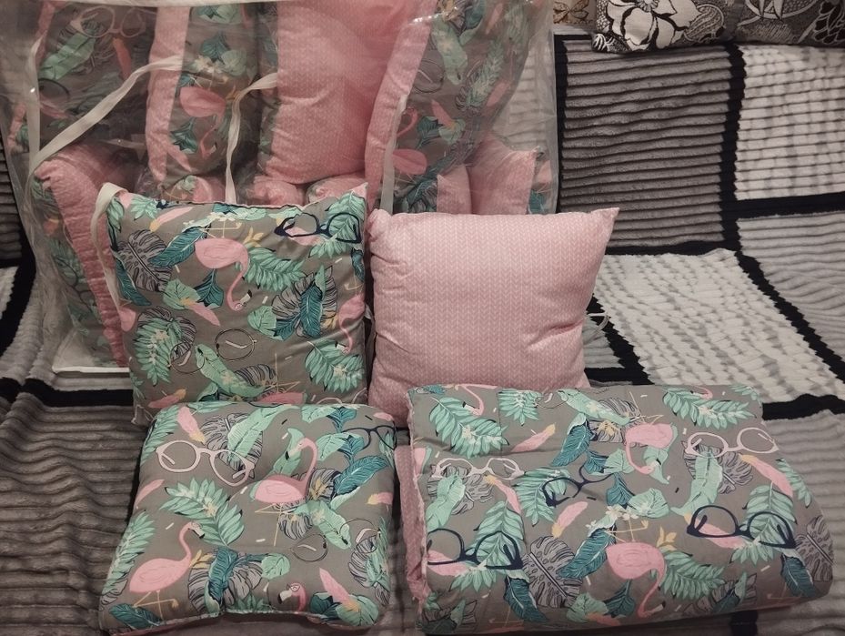 Продам бортики на кроватку