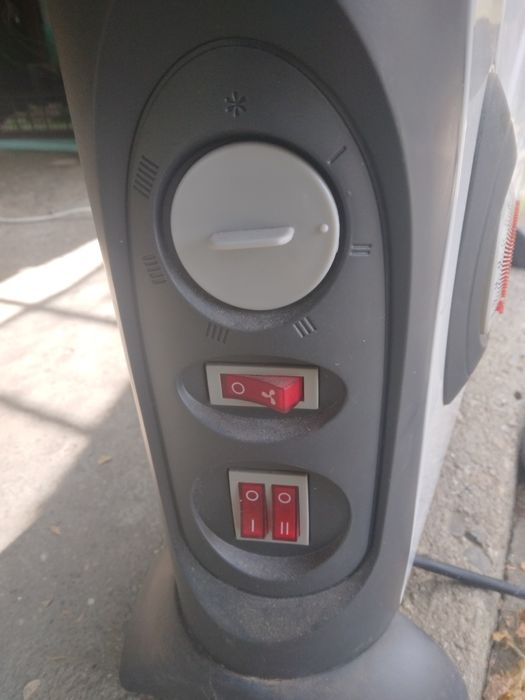 Radiator cu termostat și aeroterma