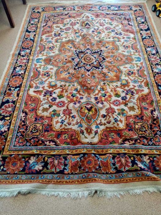 Продам натуральные ковры