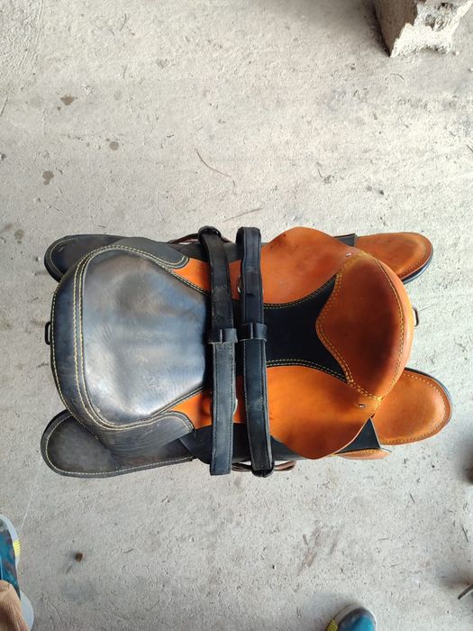 Продам седло для лошади