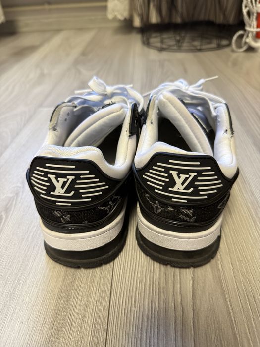 Lv trainer nr 41 de vanzare