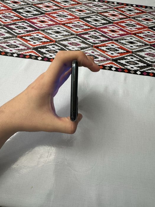 Продам айфон 11пм срочно!