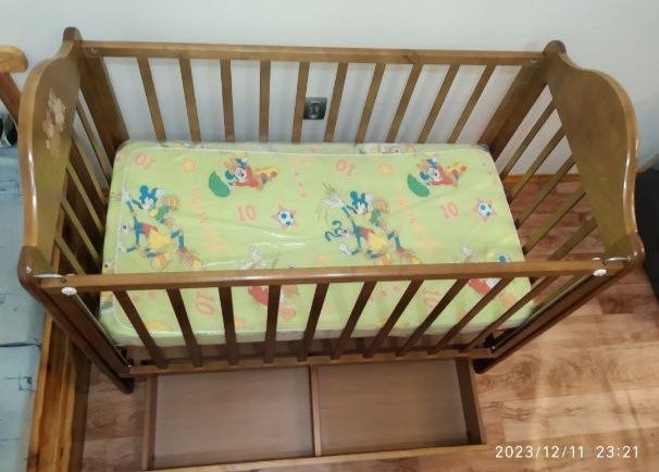 Манеж - качалка. Массив березы.