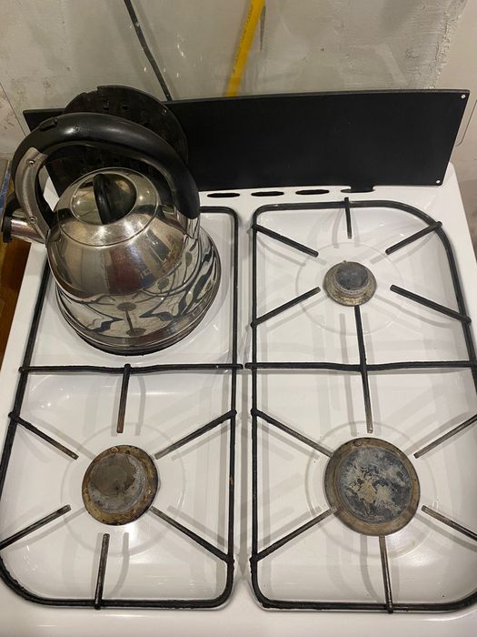 Газовая плита, рабочая б/у