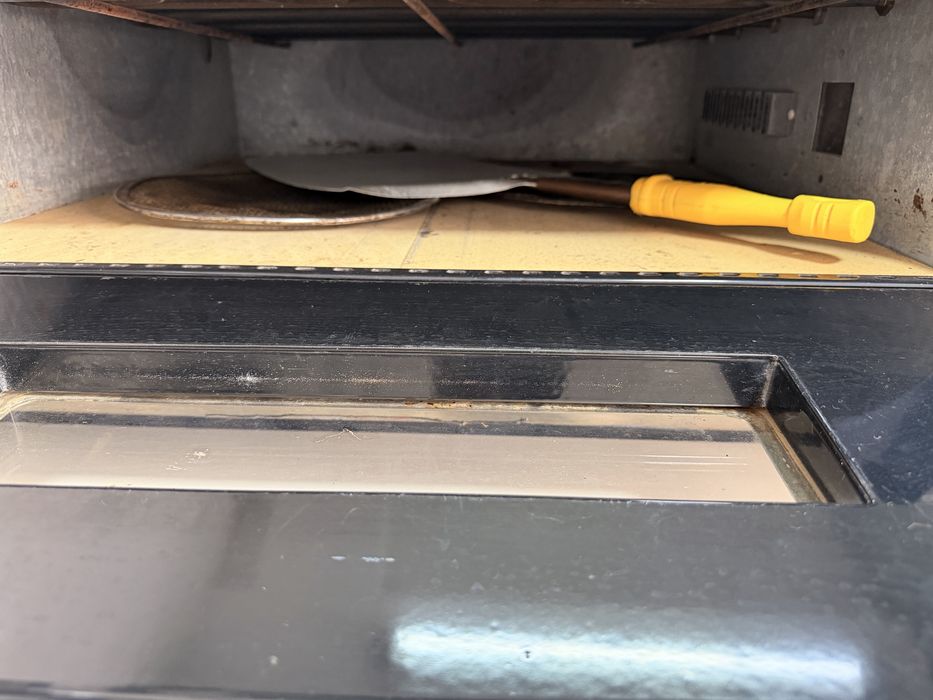 Духовой шкаф для пиццы