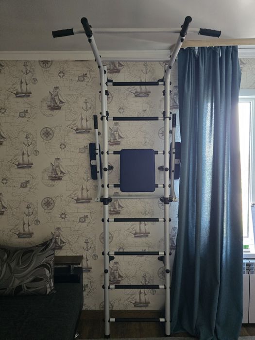 Шведская стенка, турник