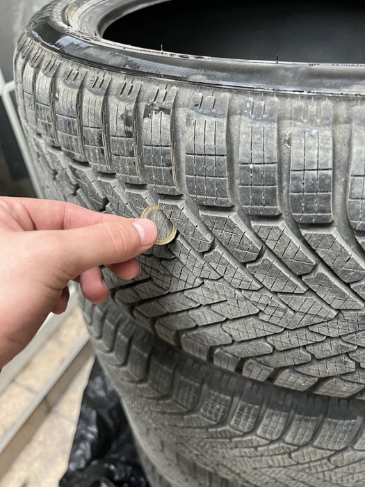 235/40 r20 Зимни гуми  Pirelli winter 2 scorpion