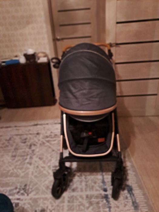 Детский коляску.