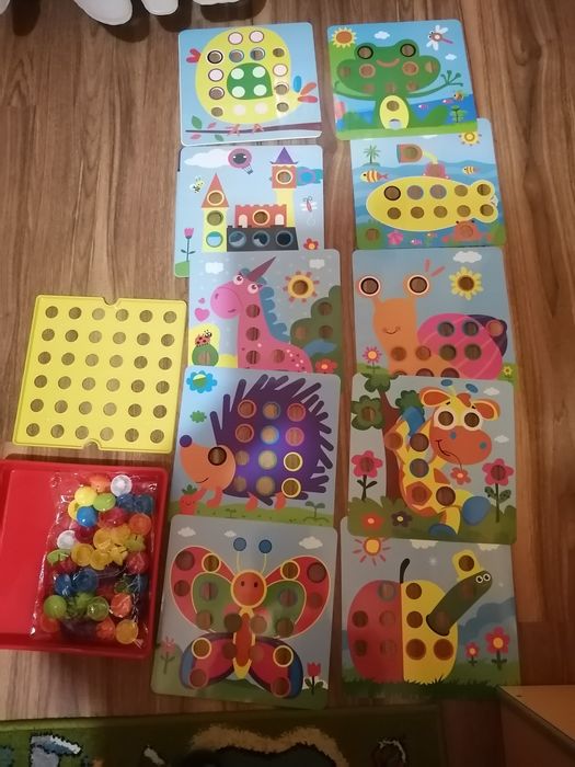 Puzzle colorat in cutie originală