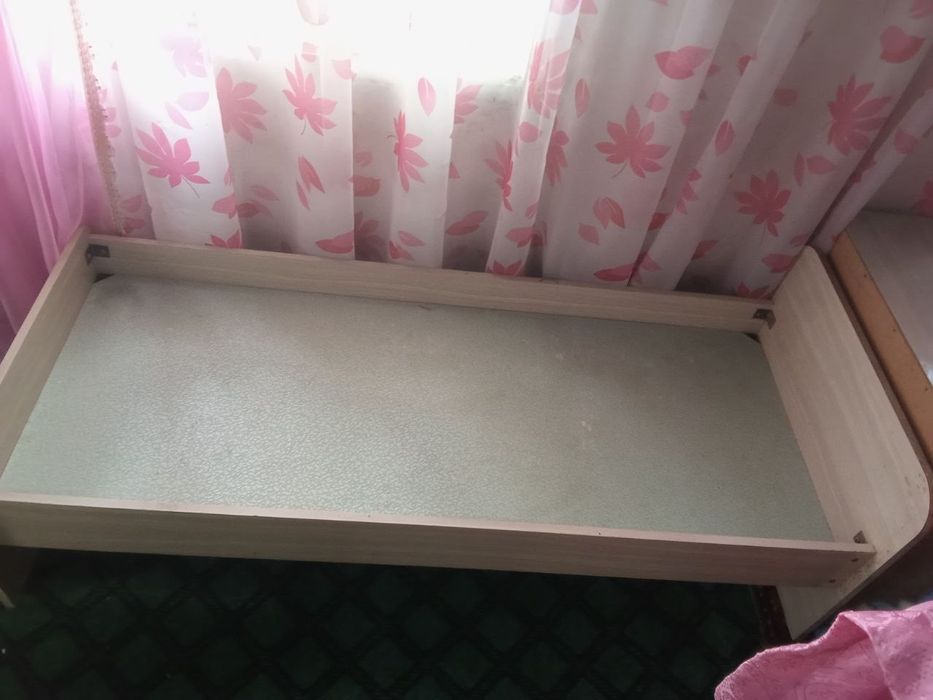 Bollar kravati sotiladi