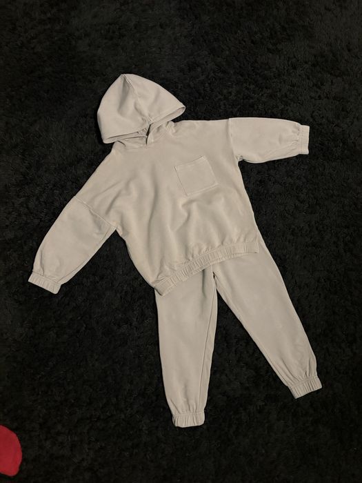 Compleu H&M marimea 122