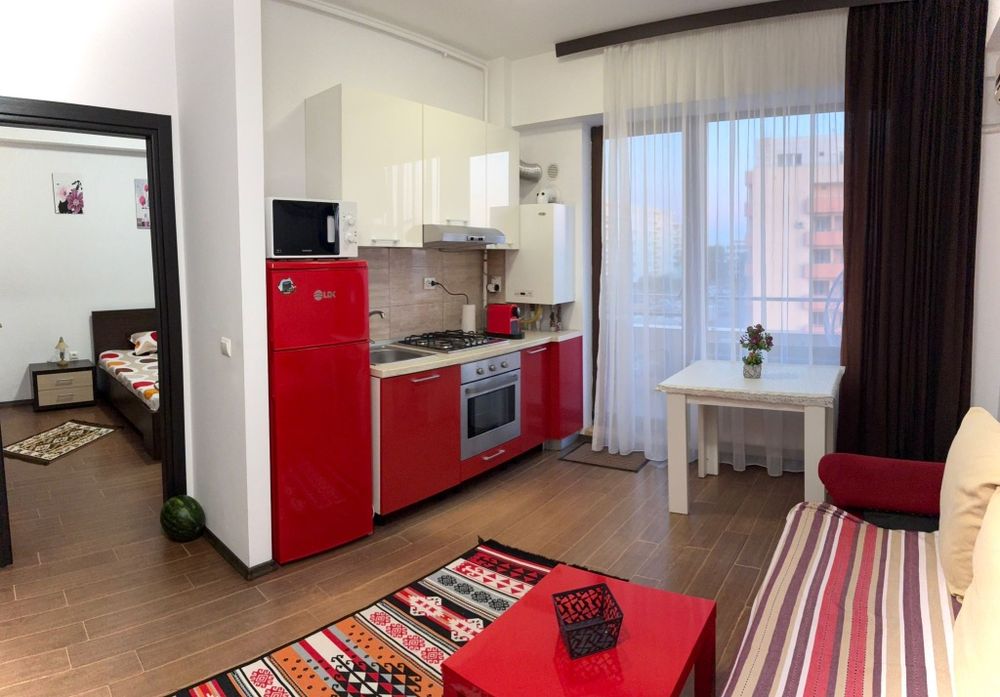 Închiriez apartament