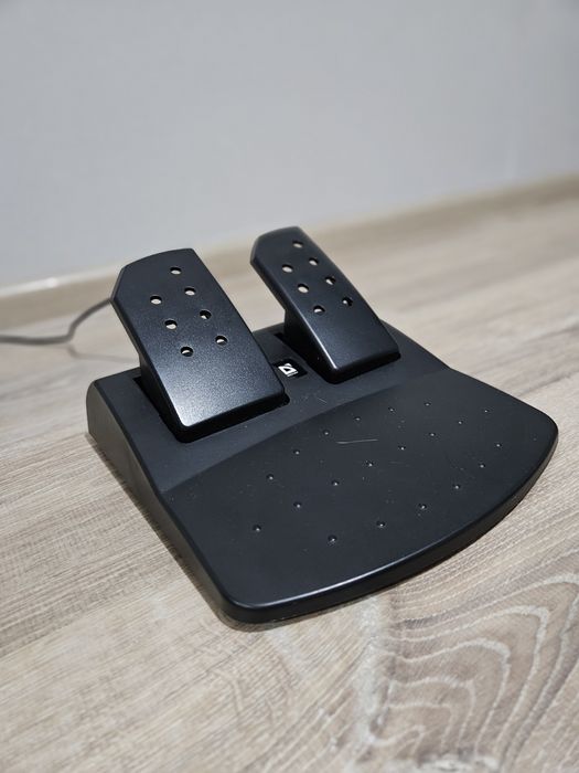 Продаю Игровой руль