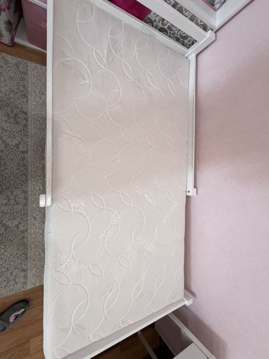 Продам кроватку ikea