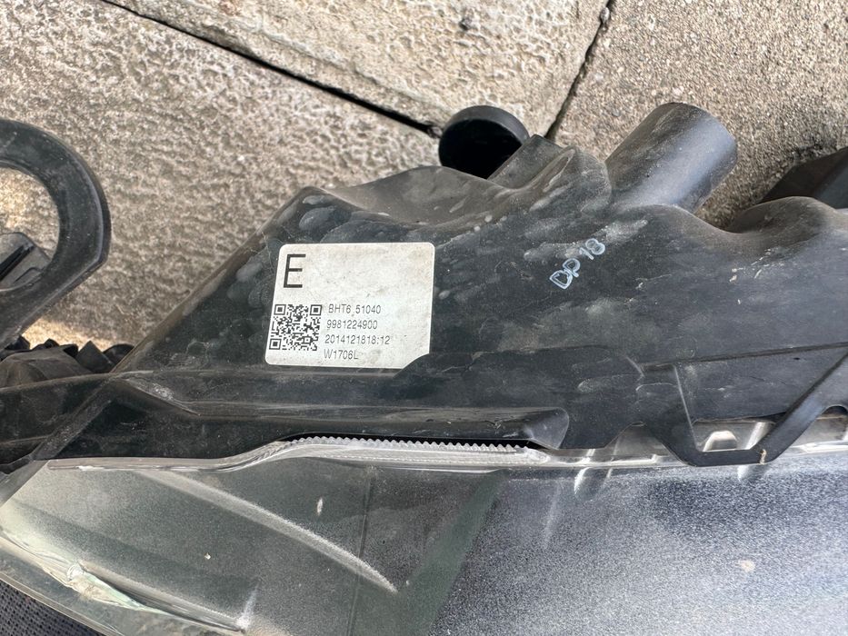 Ляв фар за Mazda 3 Bi-Xenon с AFS