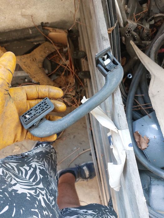 Дръжка таван Бмв е60 520д 177кс е61 bmw e60 e61 520d n47