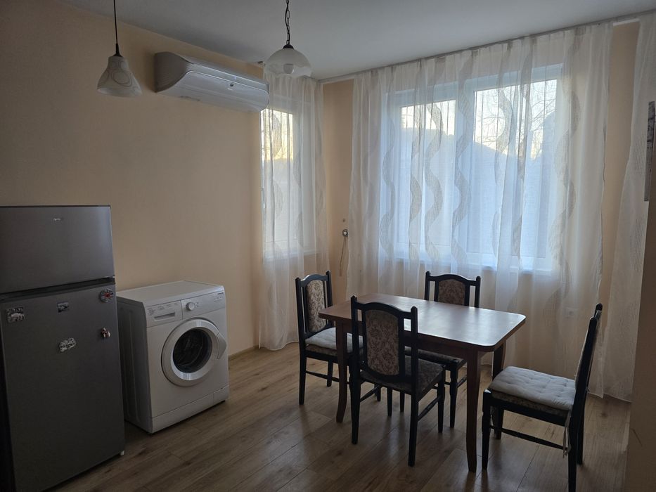 Давам под наем апартамент