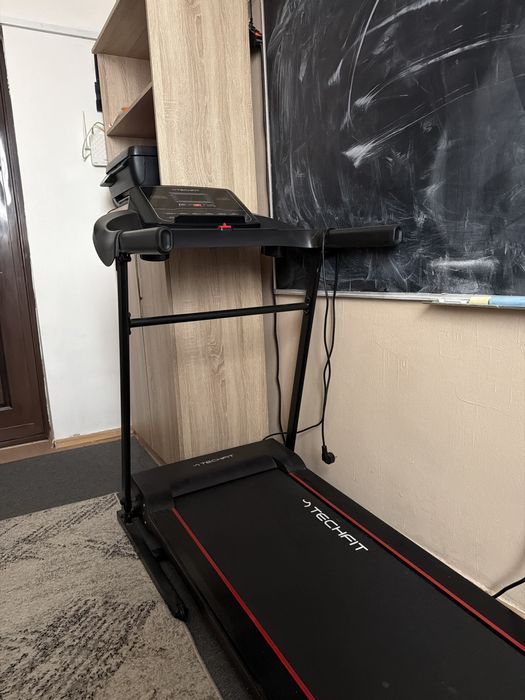 Banda de alergat TECHFIT