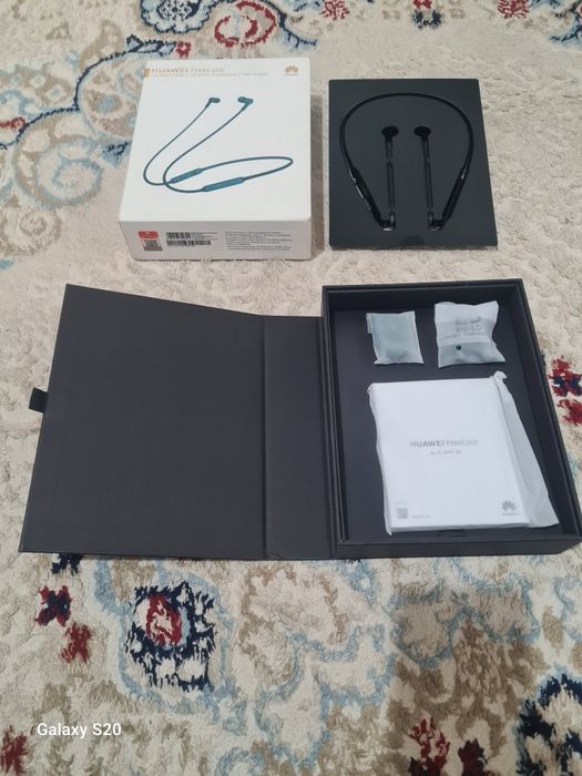 Срочно наушники Huawei