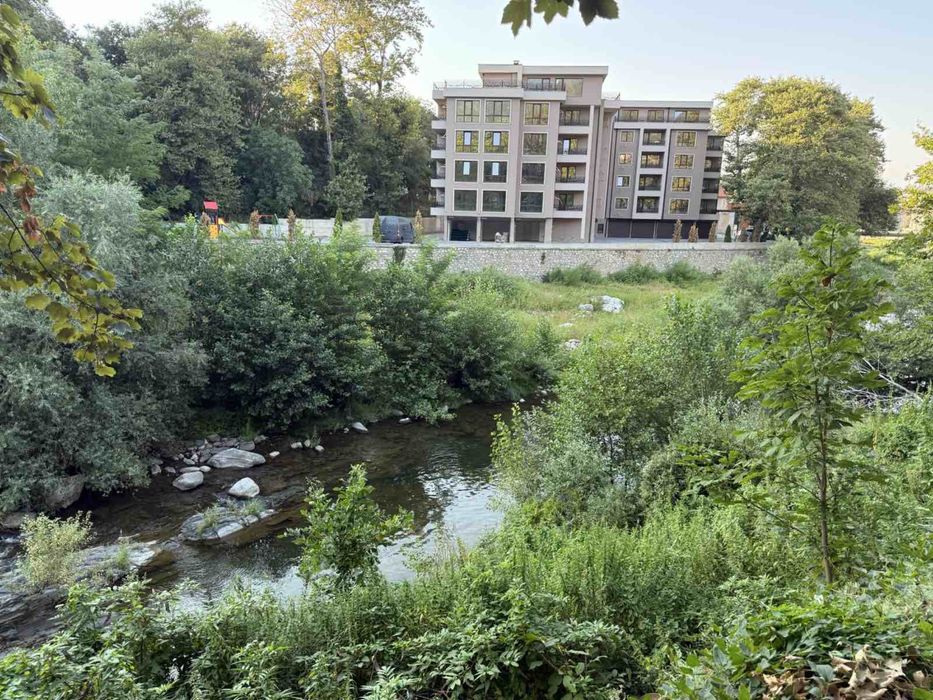 Дава се под наем Четиристаен апартамент в Асеновград - 160 кв.м за 1500 € - Снимка #22