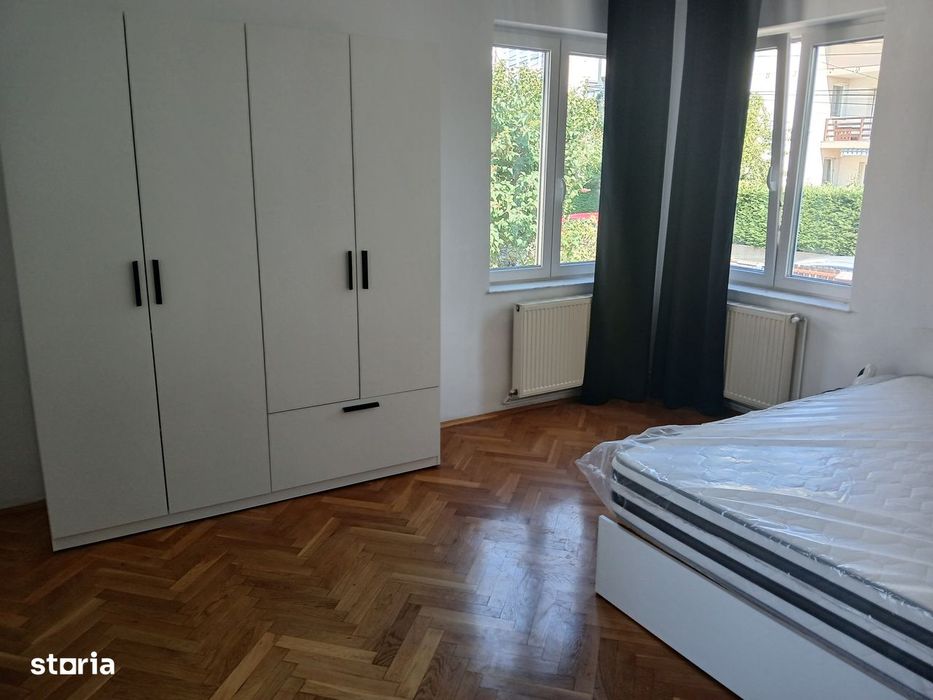 Ap. 2 camere, in casa cu gradina, Grigorescu, str. Sinaia