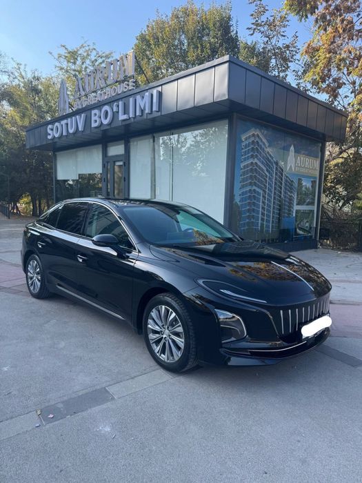 Hongqi eqm5 srochno sotladi moshina ideall