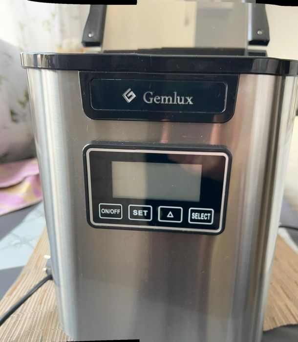 Продам льдогенератор