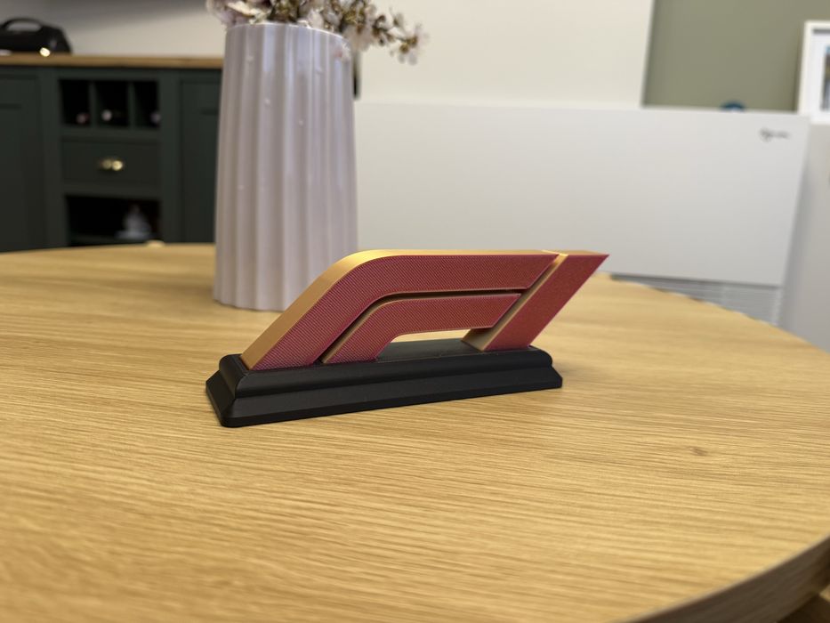 F1 Стойка за Бюро