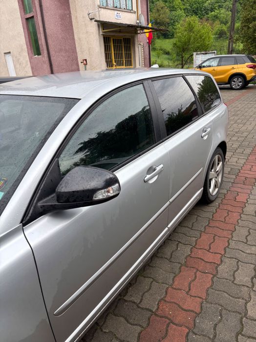 Se vinde Volvo V50