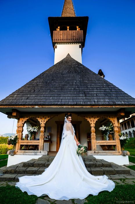 Vand rochie de mireasa