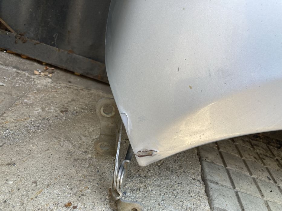 Преден капак за тойота авенсис/Toyota avensis T27 09-14г