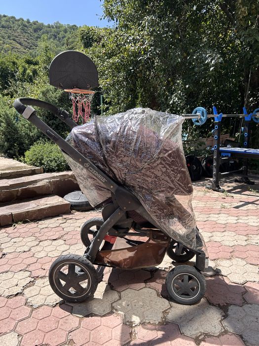 Коляска Maxi Cosi