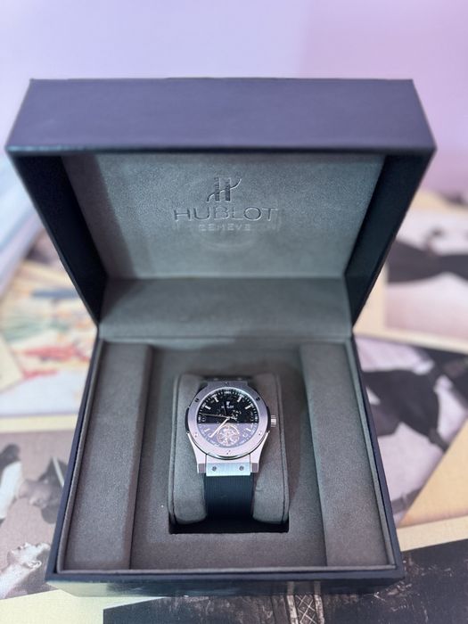 Сағат сатылад, қытайдікі емес