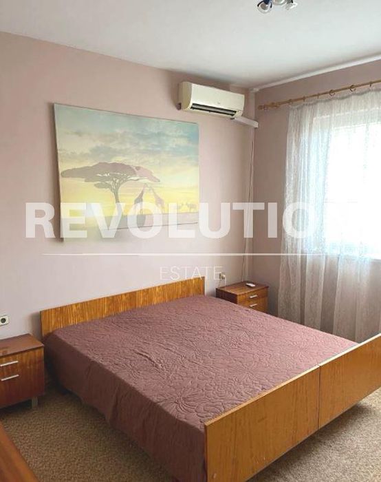 Дава се под наем Тристаен апартамент в Варна, Лятно кино Тракия - 89 кв.м за 500 € - Снимка #2