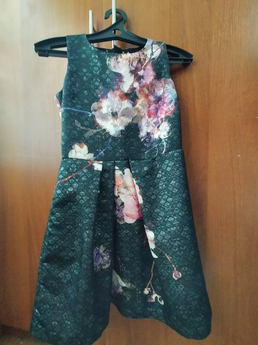 Продам платья размер 40-42