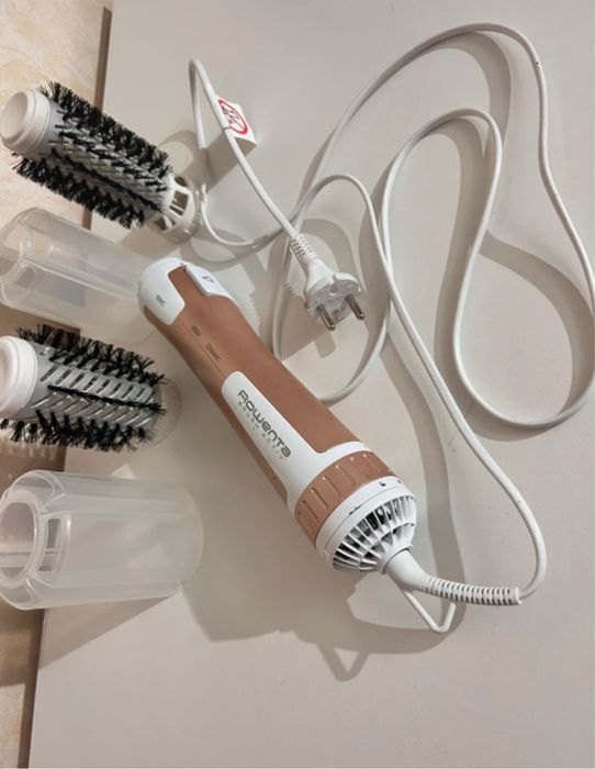 Perie rotativă Rowenta Brush Activ 1000W – Ionic & Ceramic