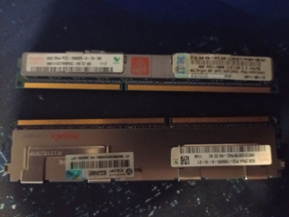 2 оперативки по 8 Гб в отличном состоянии