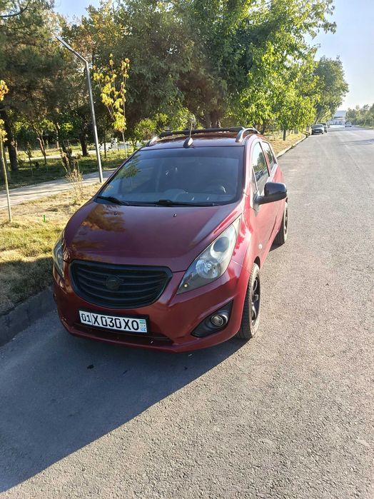 Автомобиль Спарк