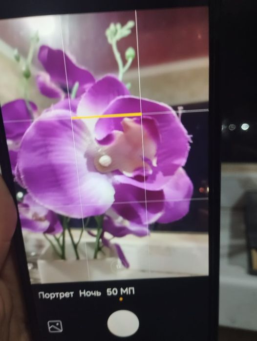 Продаю красивый телефон