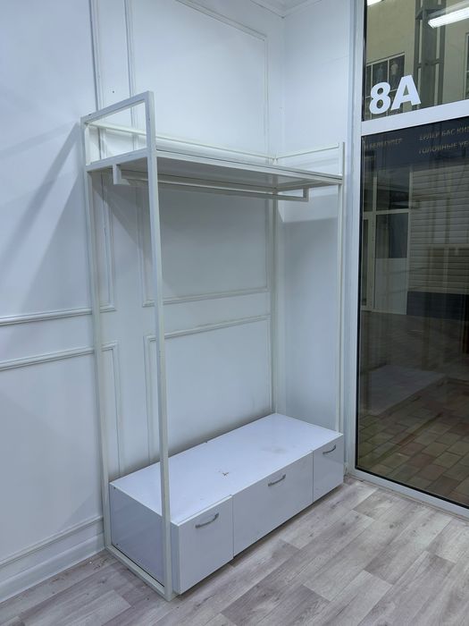 Рейли, шкаф, стойка