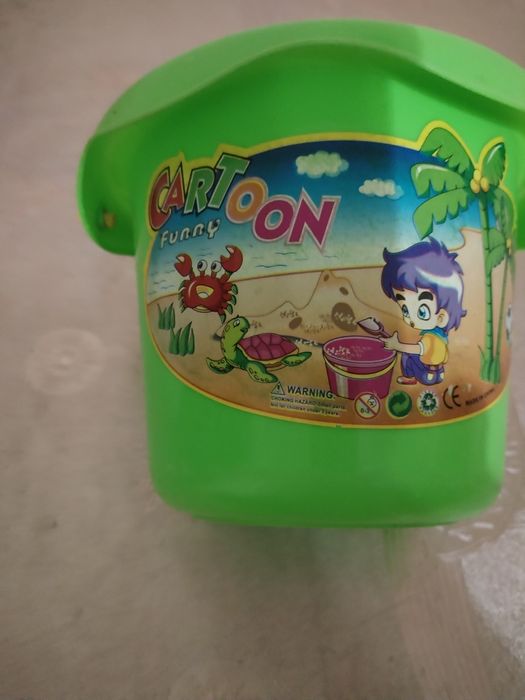 Зеленое ведёрко детское.