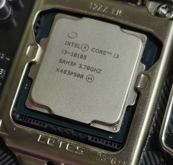 Процессор Intel Core i3 10105, (UHD Graphics 630)