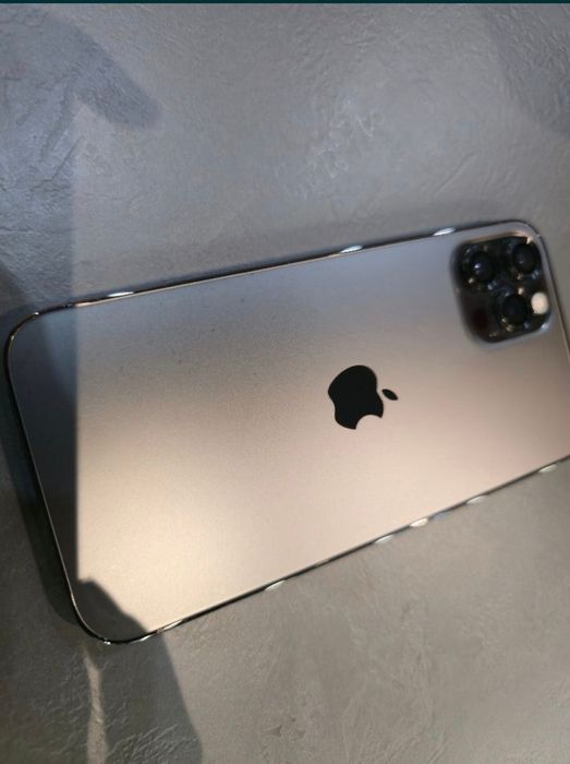 Продажа обмен iphone 12 pro