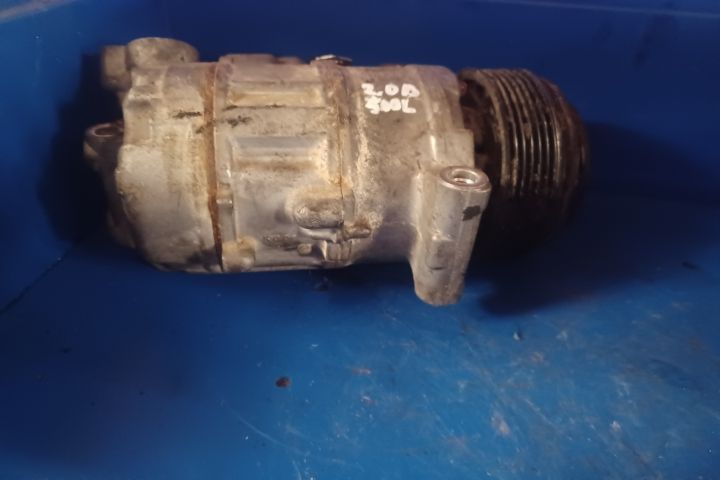 Compresor AC 6SBU14C 4472601852 6452 6987862 03 BMW Seria 1 E87