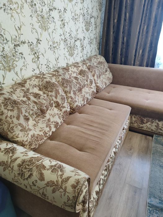 Продам угловой диван