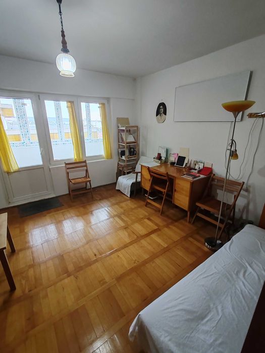 De vânzare apartament 1 cameră, ultracentral, 31 mp, et. 8/10, extra terasă comună pe palier